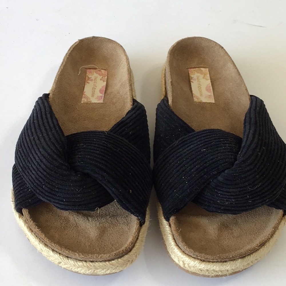 Band of gypsies spa drill sandal corduroy straps size 8 black